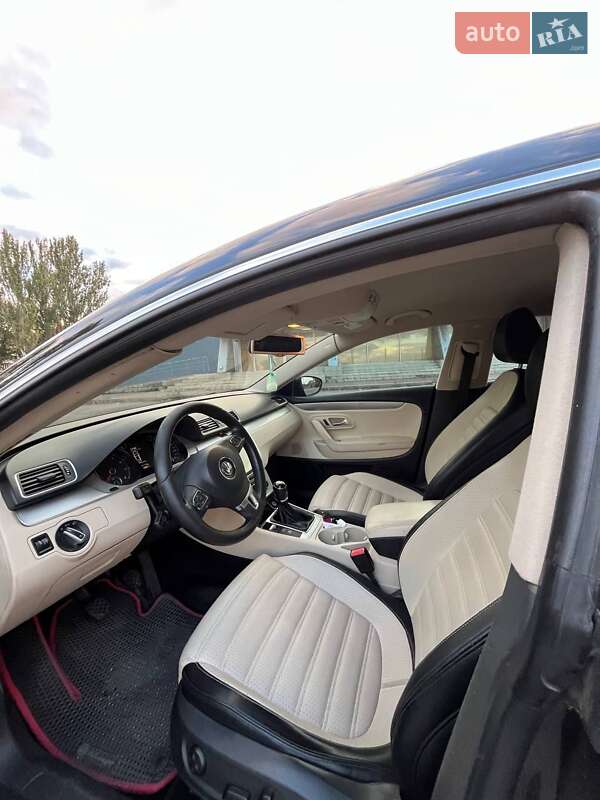 Купе Volkswagen CC / Passat CC 2011 в Запорожье