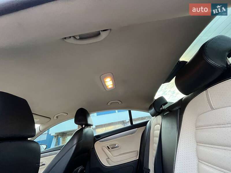 Купе Volkswagen CC / Passat CC 2011 в Запорожье