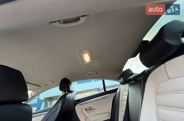 Купе Volkswagen CC / Passat CC 2011 в 