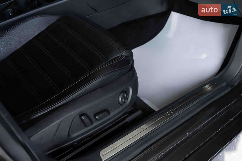 Купе Volkswagen CC / Passat CC 2013 в Конотопе