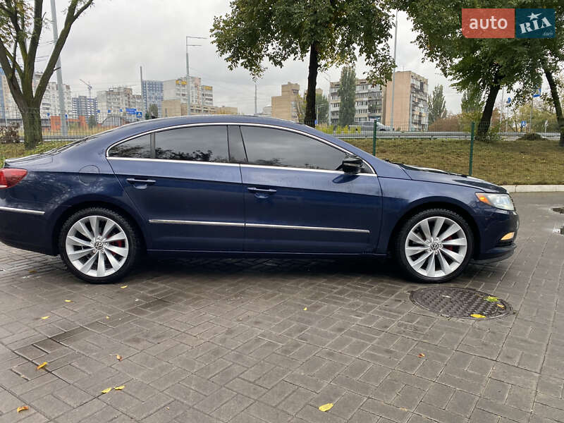 Купе Volkswagen CC / Passat CC 2013 в Киеве