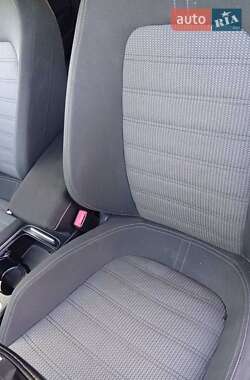 Купе Volkswagen CC / Passat CC 2011 в 