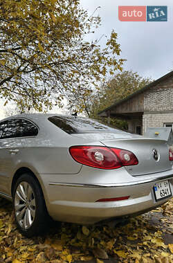 Купе Volkswagen CC / Passat CC 2011 в 