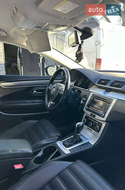Купе Volkswagen CC / Passat CC 2011 в 