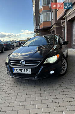 Купе Volkswagen CC / Passat CC 2011 в 