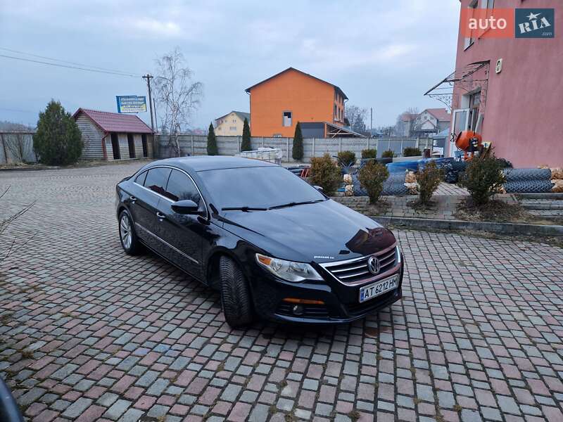Купе Volkswagen CC / Passat CC 2009 в Надворной