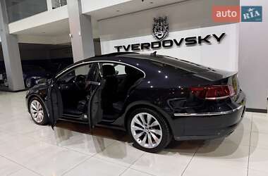 Купе Volkswagen CC / Passat CC 2015 в 