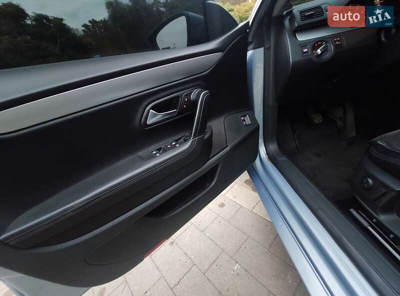 Купе Volkswagen CC / Passat CC 2009 в Ужгороде фото 22 Купе Volkswagen CC / Passat CC 2009 в Ужгороде
