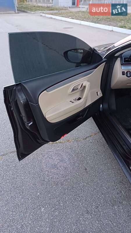 Купе Volkswagen CC / Passat CC 2014 в Запоріжжі