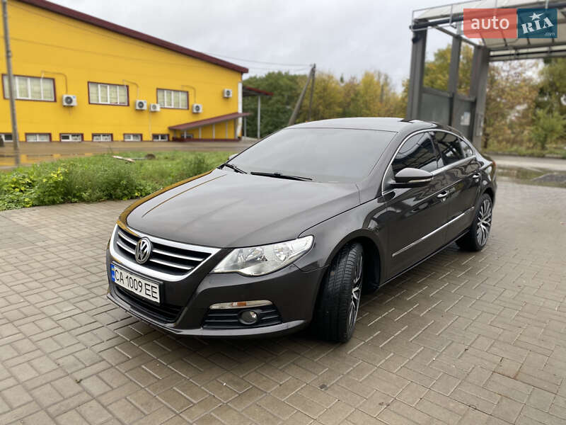 Купе Volkswagen CC / Passat CC 2008 в Умані