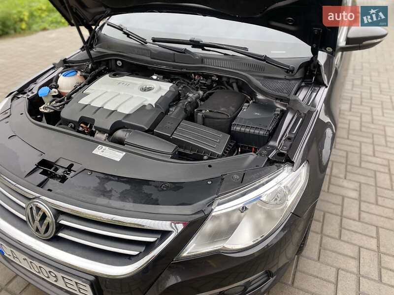 Купе Volkswagen CC / Passat CC 2008 в Умані