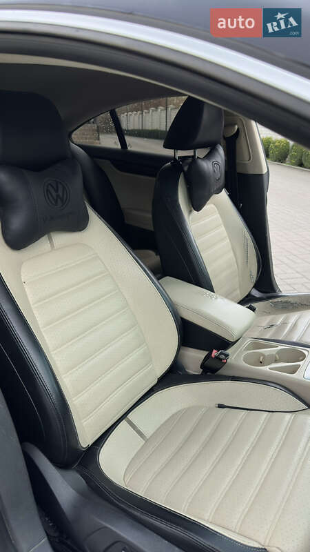 Купе Volkswagen CC / Passat CC 2011 в Смілі