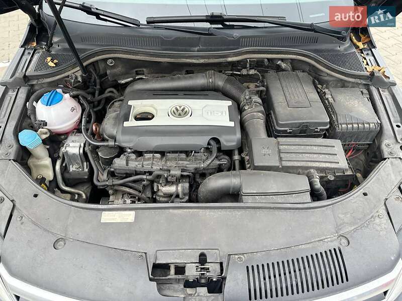 Купе Volkswagen CC / Passat CC 2012 в Киеве фото 7 Купе Volkswagen CC / Passat CC 2012 в Киеве