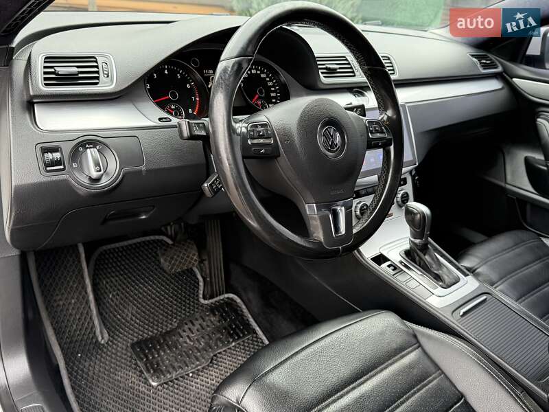 Купе Volkswagen CC / Passat CC 2013 в Киеве