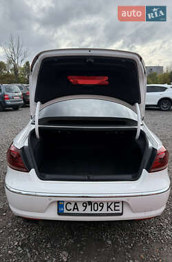 Купе Volkswagen CC / Passat CC 2013 в  фото 14 Купе Volkswagen CC / Passat CC 2013 в