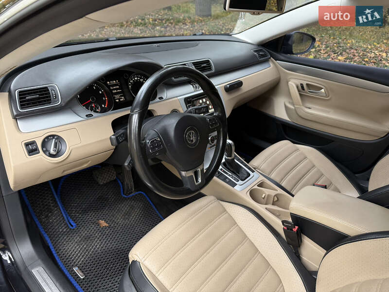 Купе Volkswagen CC / Passat CC 2014 в Білій Церкві