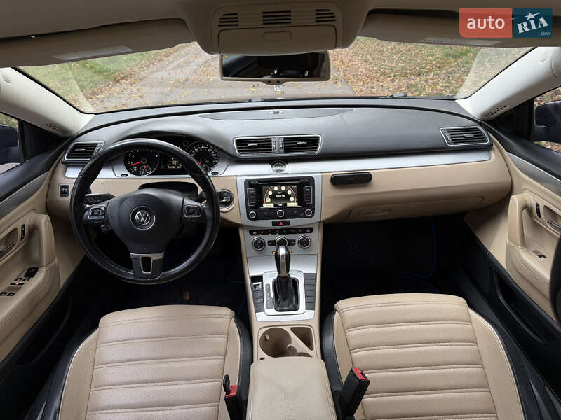 Купе Volkswagen CC / Passat CC 2014 в Білій Церкві