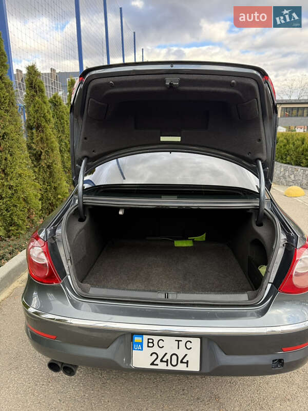 Купе Volkswagen CC / Passat CC 2011 в Стрые фото 16 Купе Volkswagen CC / Passat CC 2011 в Стрые