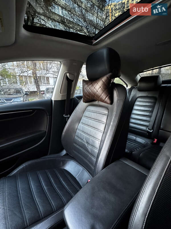 Купе Volkswagen CC / Passat CC 2013 в Києві фото 15 Купе Volkswagen CC / Passat CC 2013 в Києві