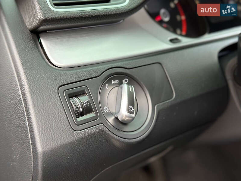 Купе Volkswagen CC / Passat CC 2013 в Днепре фото 13 Купе Volkswagen CC / Passat CC 2013 в Днепре
