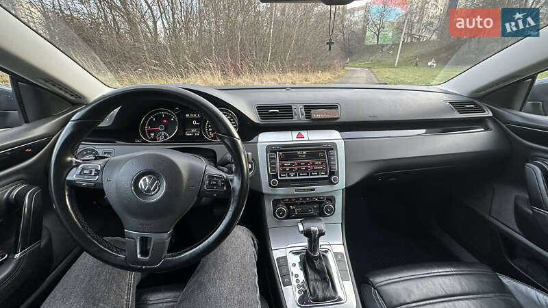 Купе Volkswagen CC / Passat CC 2010 в Львове