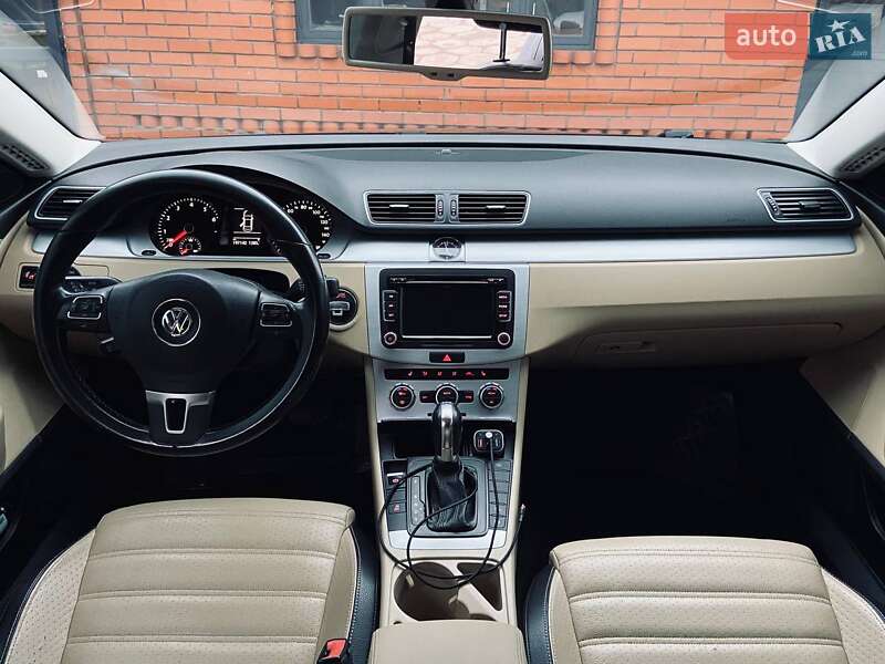 Купе Volkswagen CC / Passat CC 2012 в Миколаєві