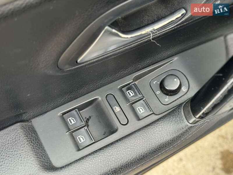 Купе Volkswagen CC / Passat CC 2011 в Сарнах фото 38 Купе Volkswagen CC / Passat CC 2011 в Сарнах