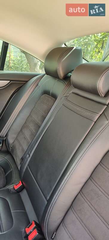 Купе Volkswagen CC / Passat CC 2012 в Каменском