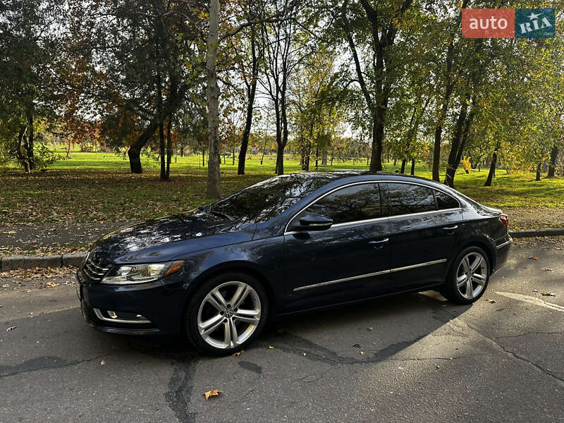 Купе Volkswagen CC / Passat CC 2012 в Миколаєві