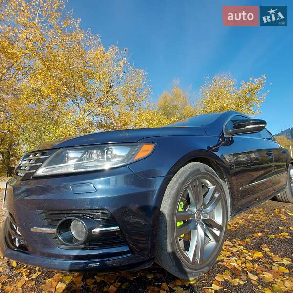 Купе Volkswagen CC / Passat CC 2012 в Дніпрі