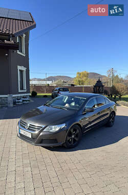 Купе Volkswagen CC / Passat CC 2009 в Косове