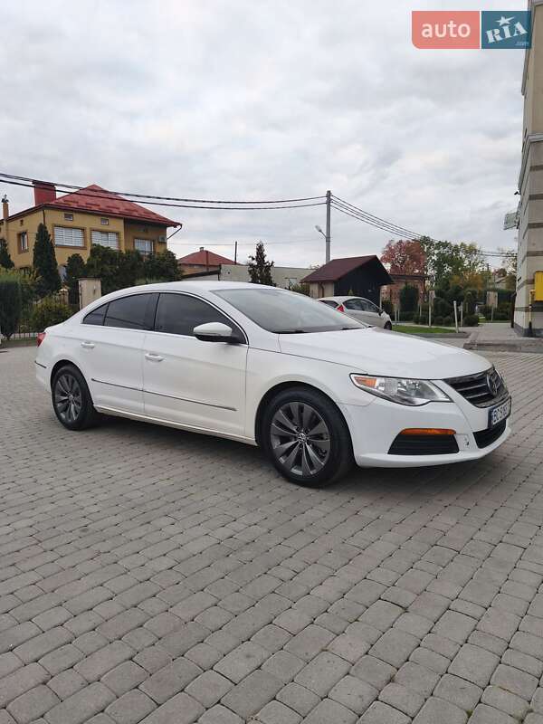 Купе Volkswagen CC / Passat CC 2011 в Шептицькому