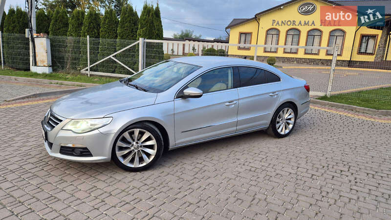 Купе Volkswagen CC / Passat CC 2009 в Львові
