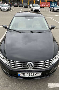 Купе Volkswagen CC / Passat CC 2012 в Києві