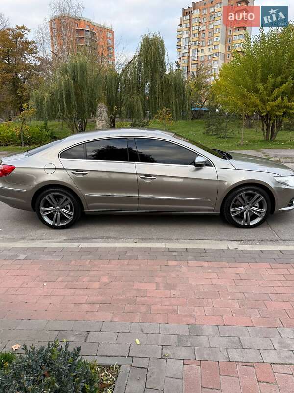 Купе Volkswagen CC / Passat CC 2009 в Кременчуге
