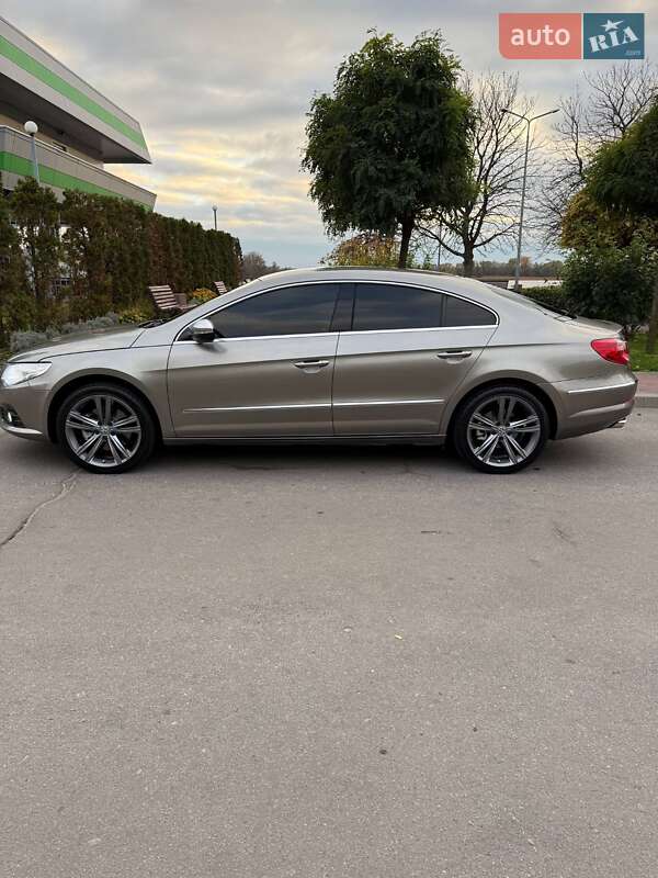 Купе Volkswagen CC / Passat CC 2009 в Кременчуге