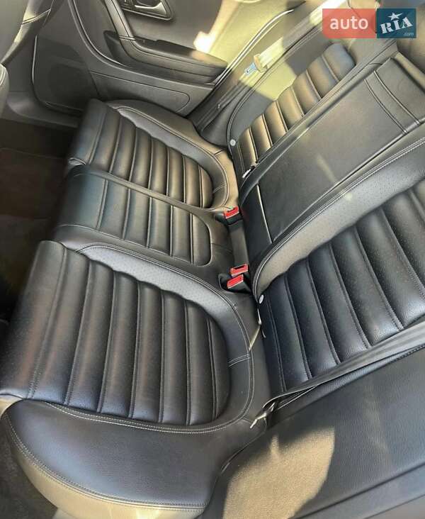 Купе Volkswagen CC / Passat CC 2014 в Баре