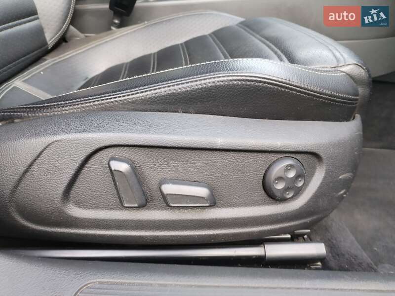 Купе Volkswagen CC / Passat CC 2011 в Полтаве