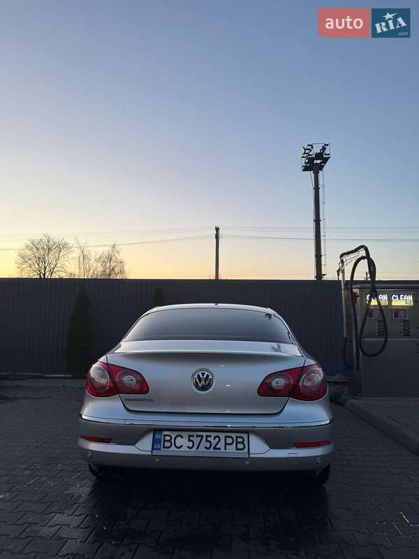 Купе Volkswagen CC / Passat CC 2009 в Радехове фото 11 Купе Volkswagen CC / Passat CC 2009 в Радехове
