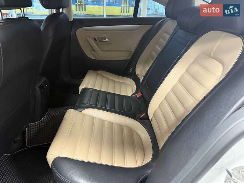 Купе Volkswagen CC / Passat CC 2015 в Києві фото 30 Купе Volkswagen CC / Passat CC 2015 в Києві