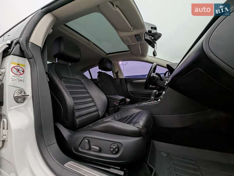 Купе Volkswagen CC / Passat CC 2014 в Сумах