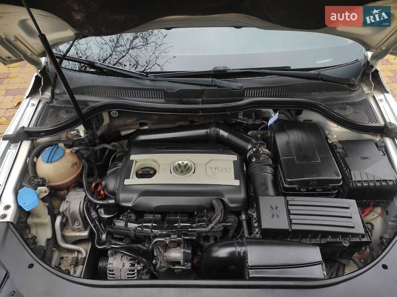 Купе Volkswagen CC / Passat CC 2009 в Одессе