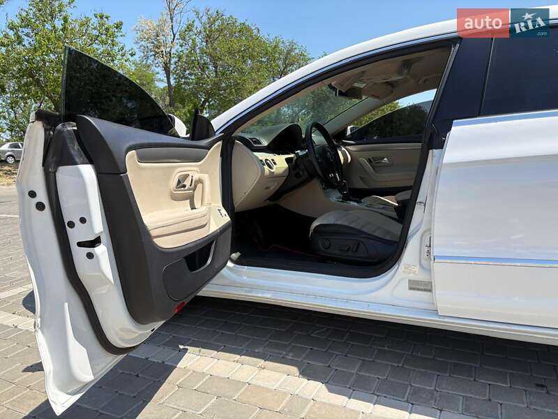 Купе Volkswagen CC / Passat CC 2010 в Одесі