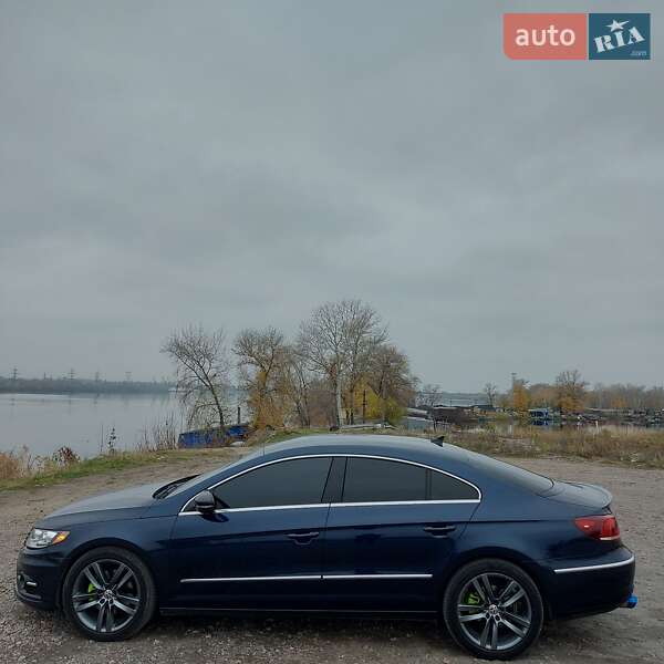 Купе Volkswagen CC / Passat CC 2012 в Дніпрі