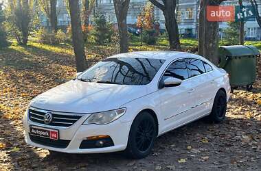 Купе Volkswagen CC / Passat CC 2009 в Киеве