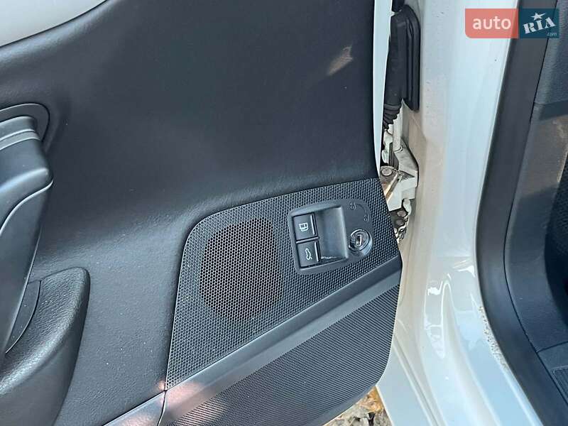 Купе Volkswagen CC / Passat CC 2009 в Києві