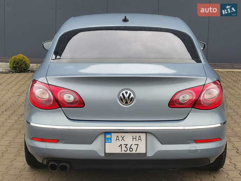 Купе Volkswagen CC / Passat CC 2011 в Дублянах