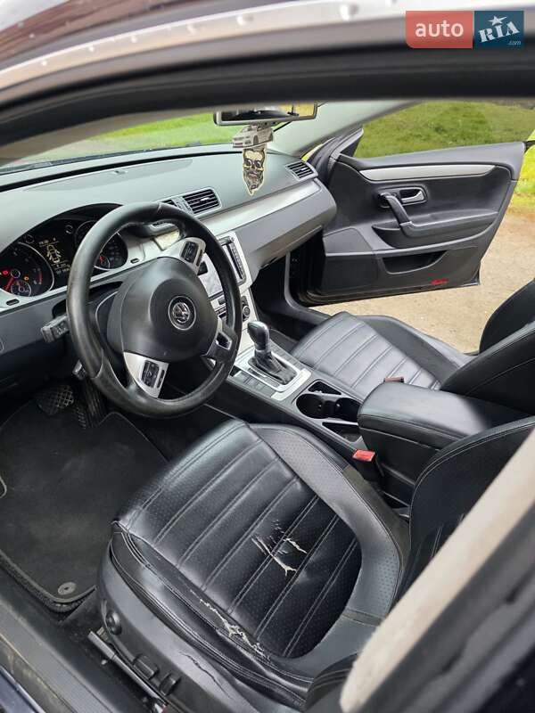 Купе Volkswagen CC / Passat CC 2011 в Львові фото 12 Купе Volkswagen CC / Passat CC 2011 в Львові