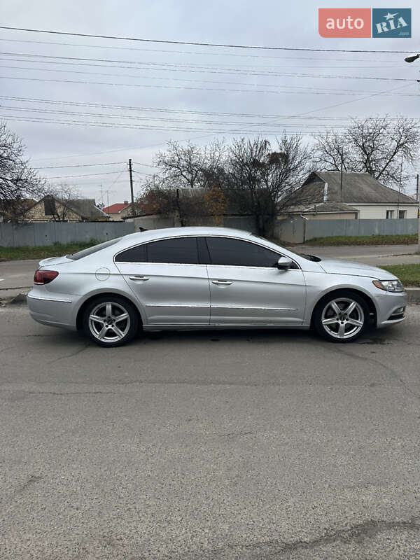 Купе Volkswagen CC / Passat CC 2012 в Києві
