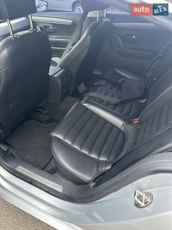 Купе Volkswagen CC / Passat CC 2012 в Києві